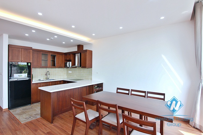 A gorgeous and brand new 2 bedroom apartment for rent in Xuan dieu, Tay ho